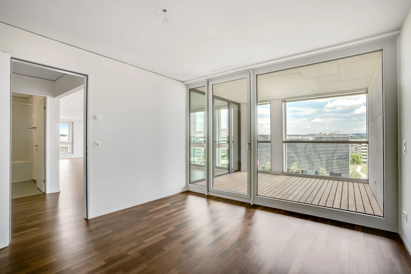 Moderne Wohnung im Glattpark - Foto 2 von 5