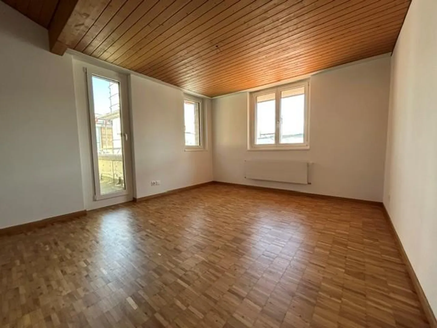 Ampio appartamento attico di 4,5 locali con 131 m² a Dagmersellen - Foto 4 di 9