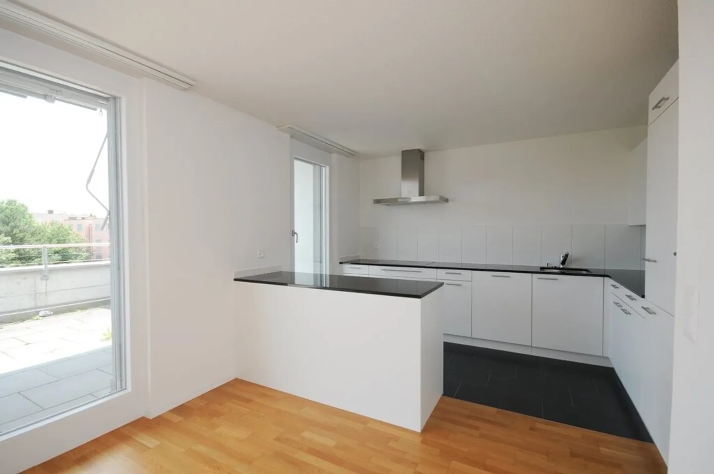 Your new dream apartment - Photo 5 of 10