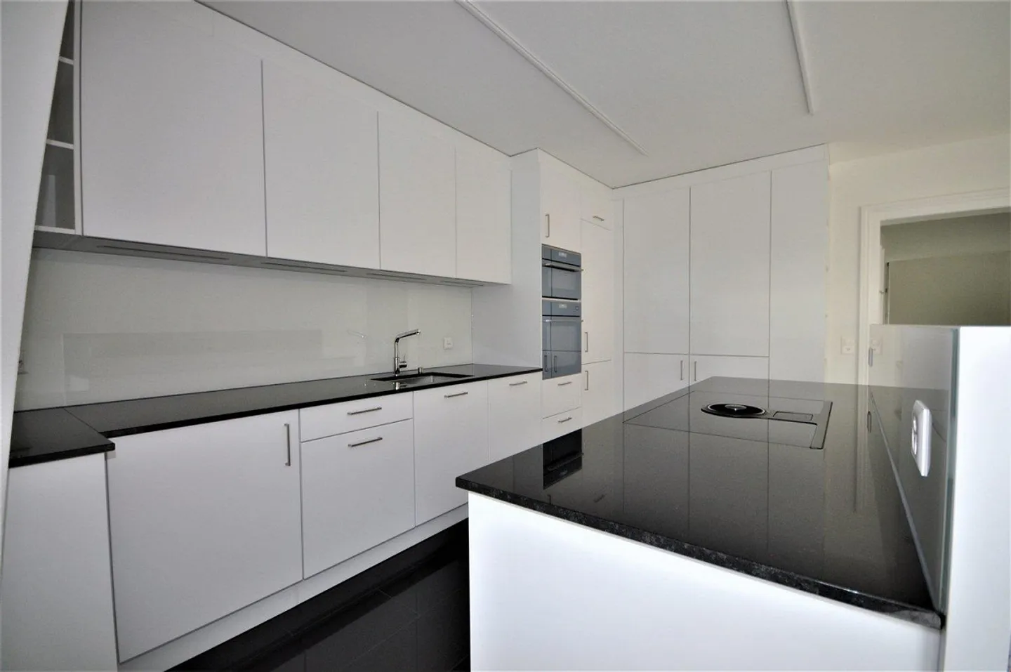 Casa Unica in Posizione Privilegiata: Goditi un Abitare Esclusivo - Foto 5 di 13