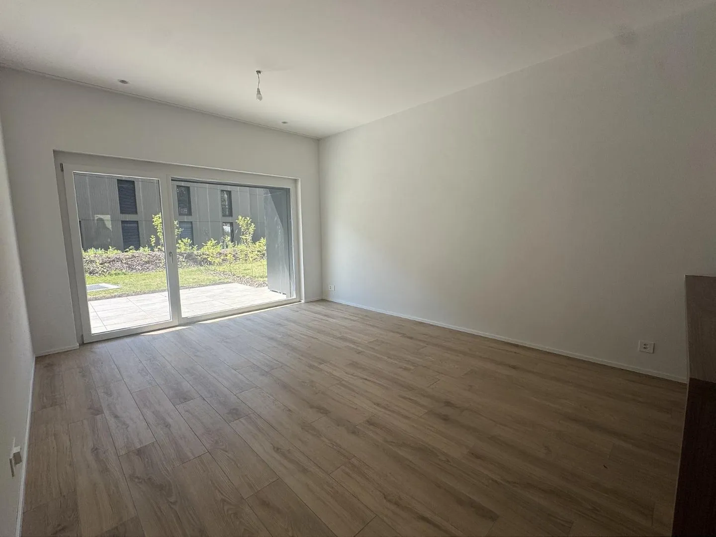 05583 - Apartment 3½ Rooms - IMP. CHAMP-RIOND 8 - MATRAN - Photo 3 of 10