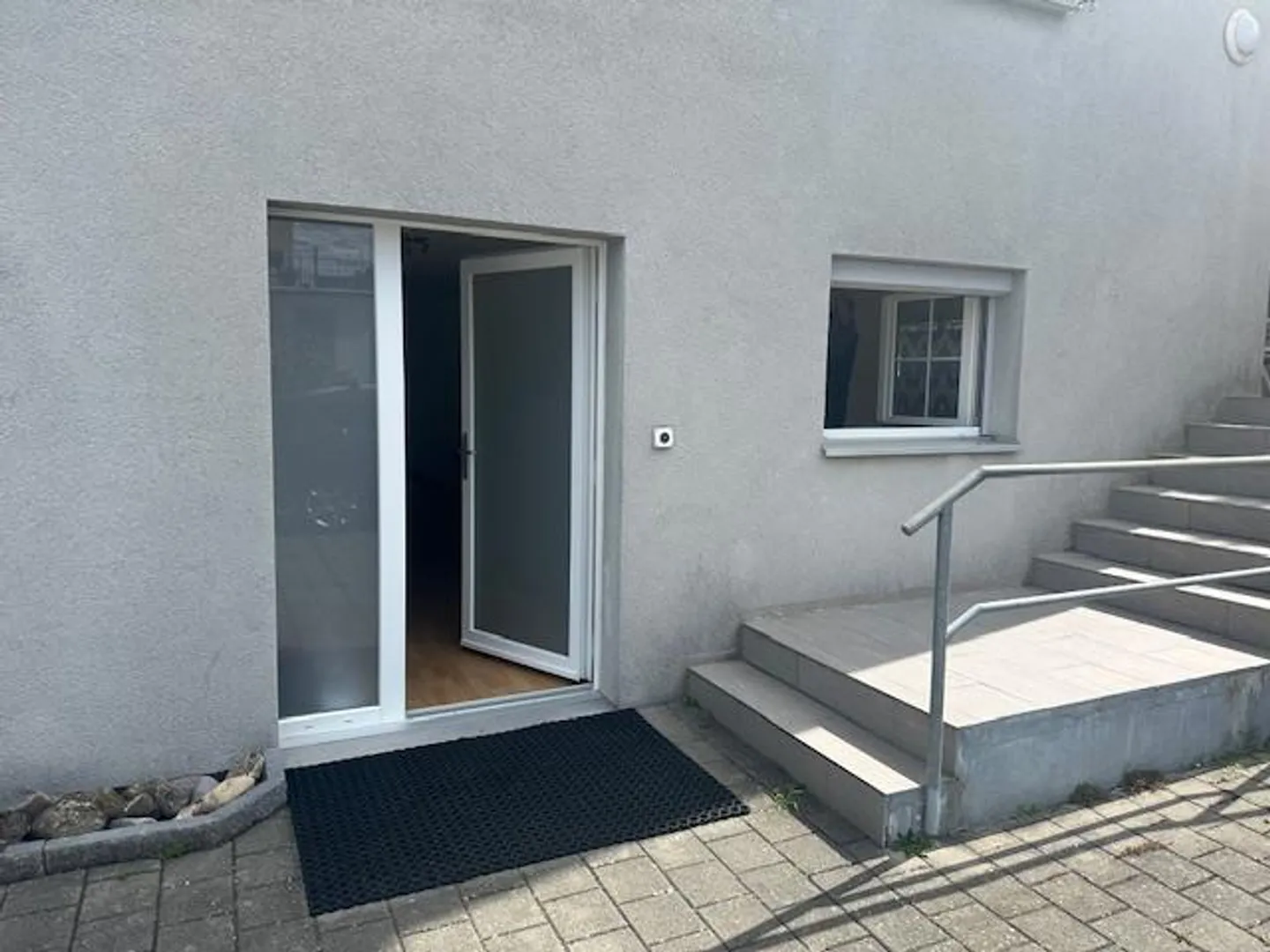 2.5-room studio near the lake with its own kitchen and entrance - Photo 1 of 6