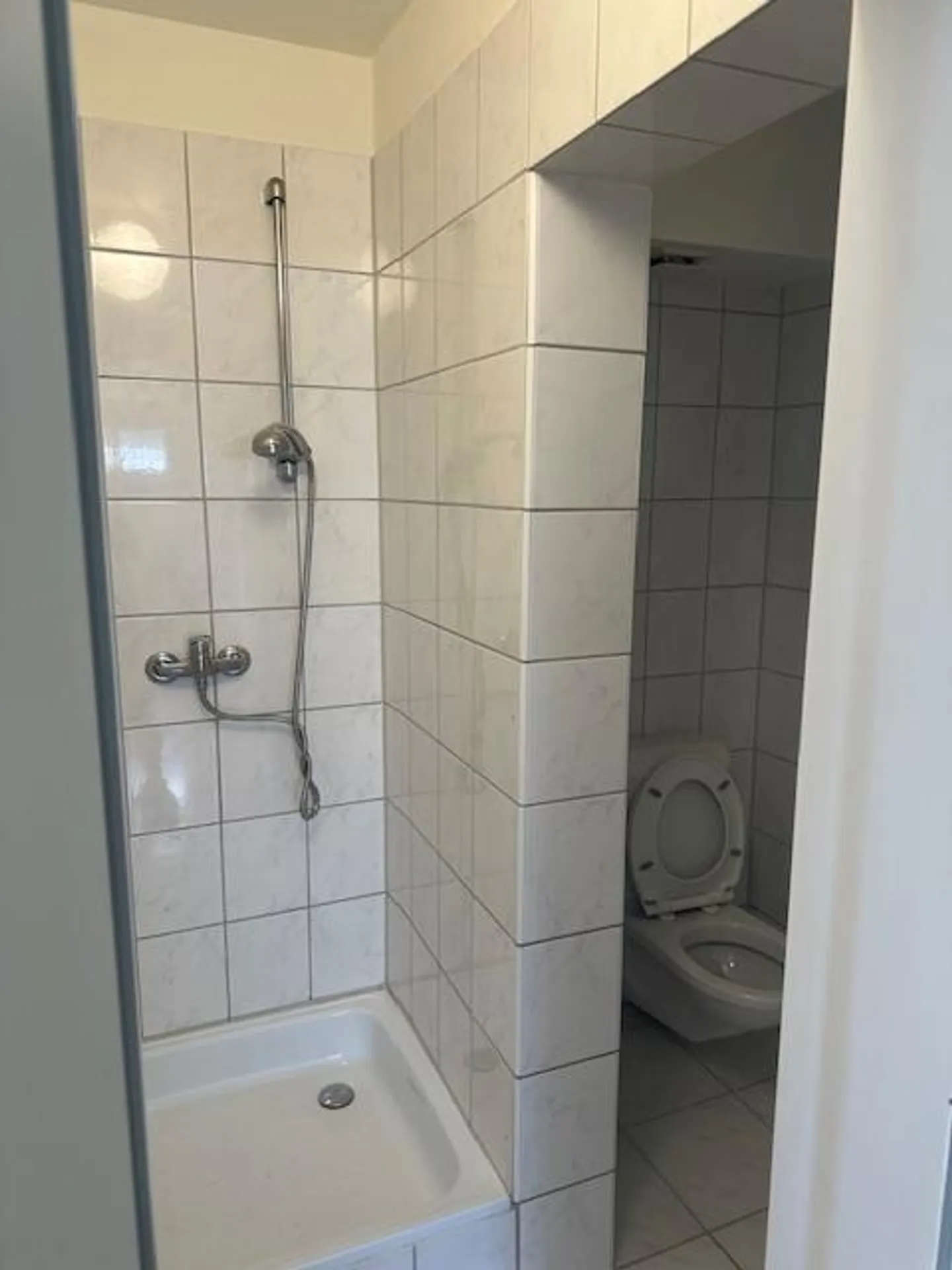 2.5-room studio near the lake with its own kitchen and entrance - Photo 4 of 6