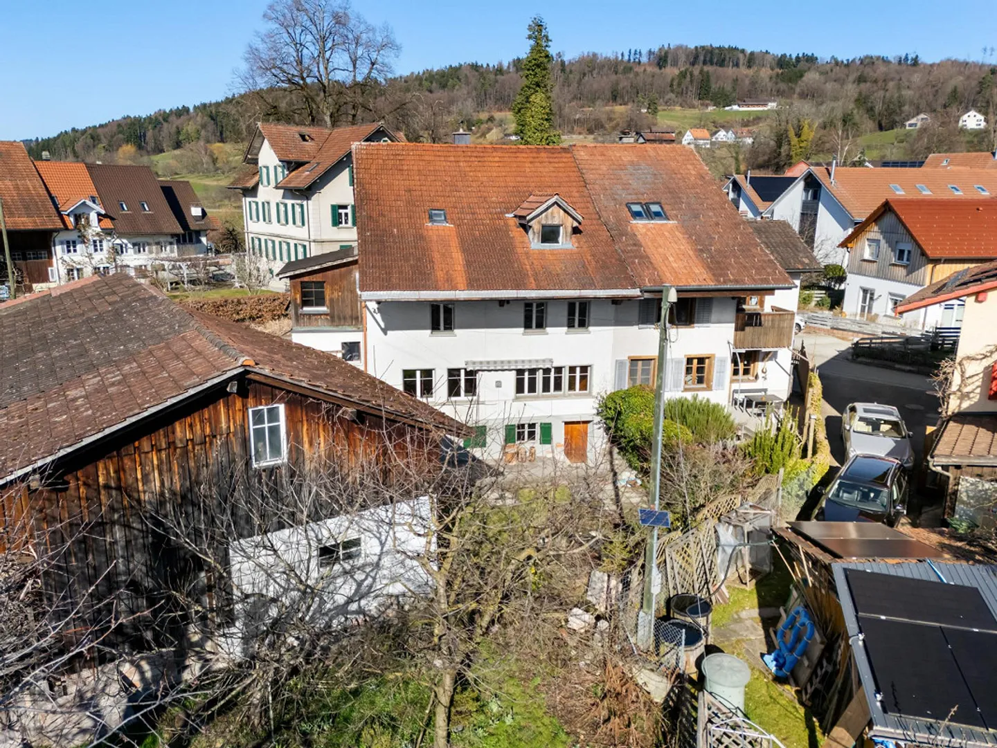 Maison d'angle avec vue sur le lac et la montagne et offre d'espace généreuse - Photo 2 sur 38