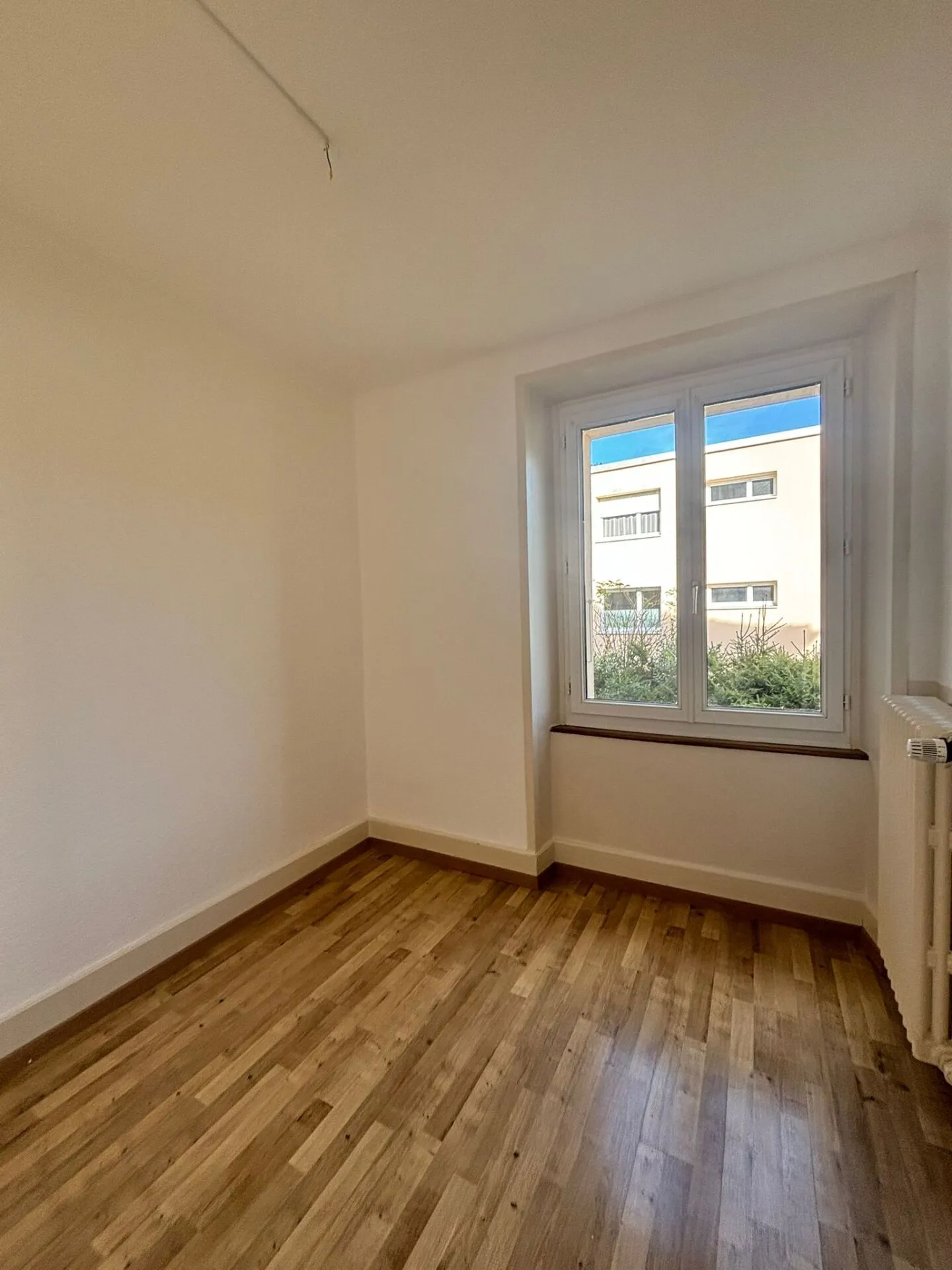 St-Imier, schöne 4-Zimmer-Wohnung mit Balkon im 2. Stock - Foto 6 von 8