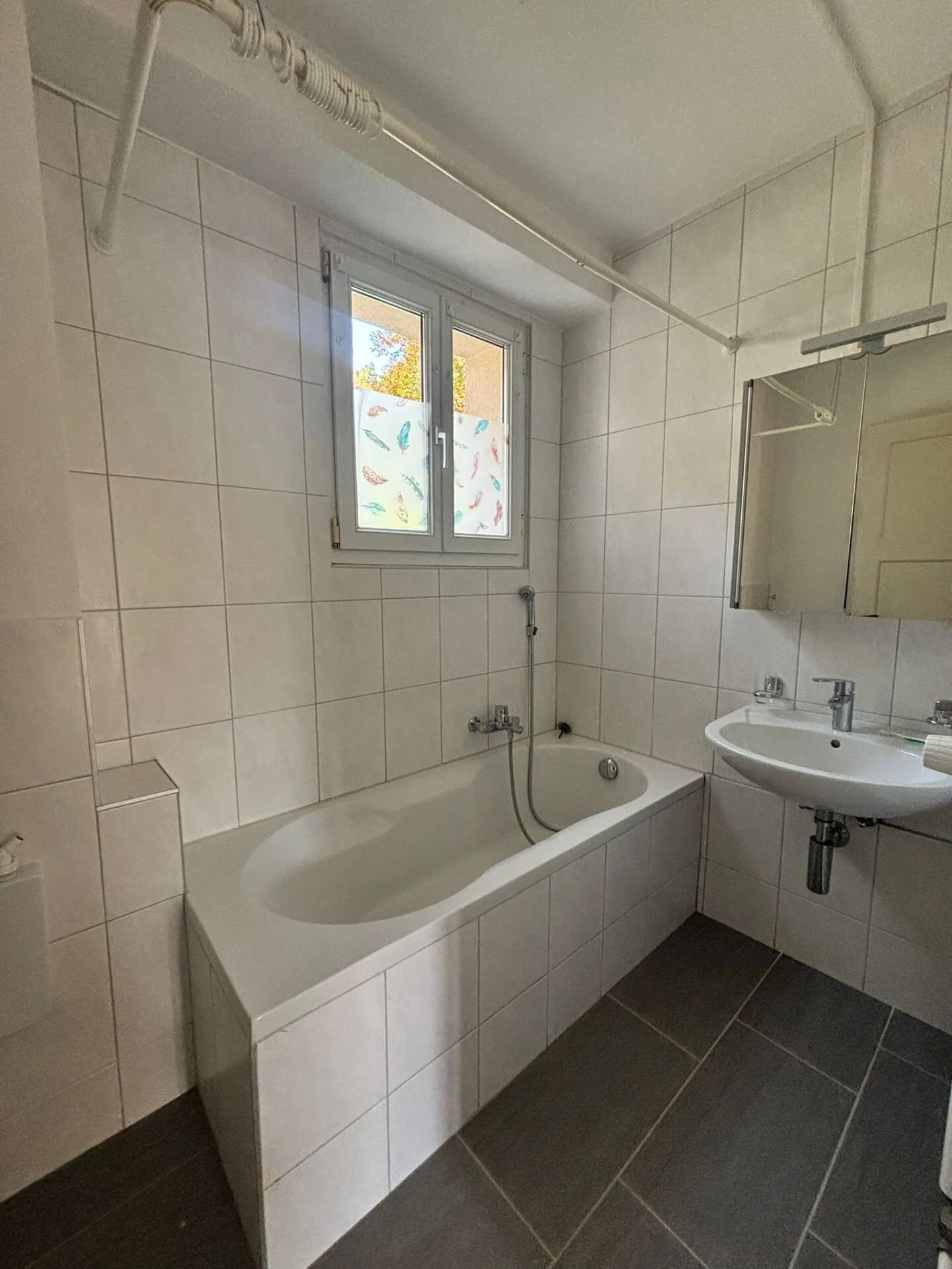 St-Imier, schöne 4-Zimmer-Wohnung mit Balkon im 2. Stock - Foto 5 von 8