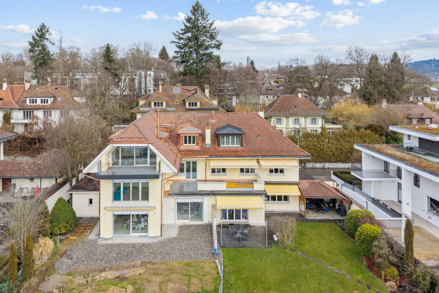 Stylish Semi-Detached House with Plenty of Space for Development - Photo 11 of 12