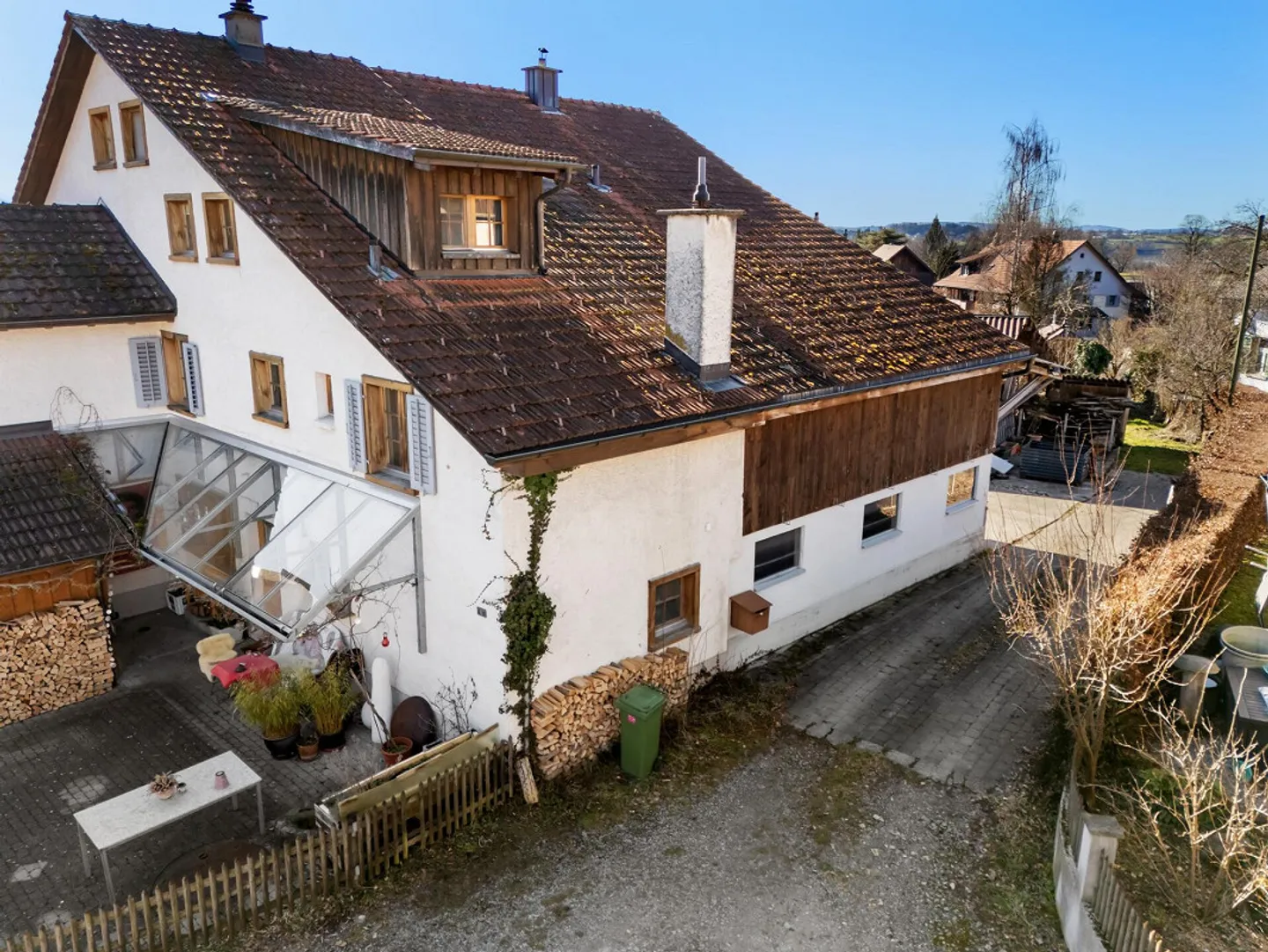 Maison d'angle avec vue sur le lac et la montagne et offre d'espace généreuse - Photo 30 sur 38