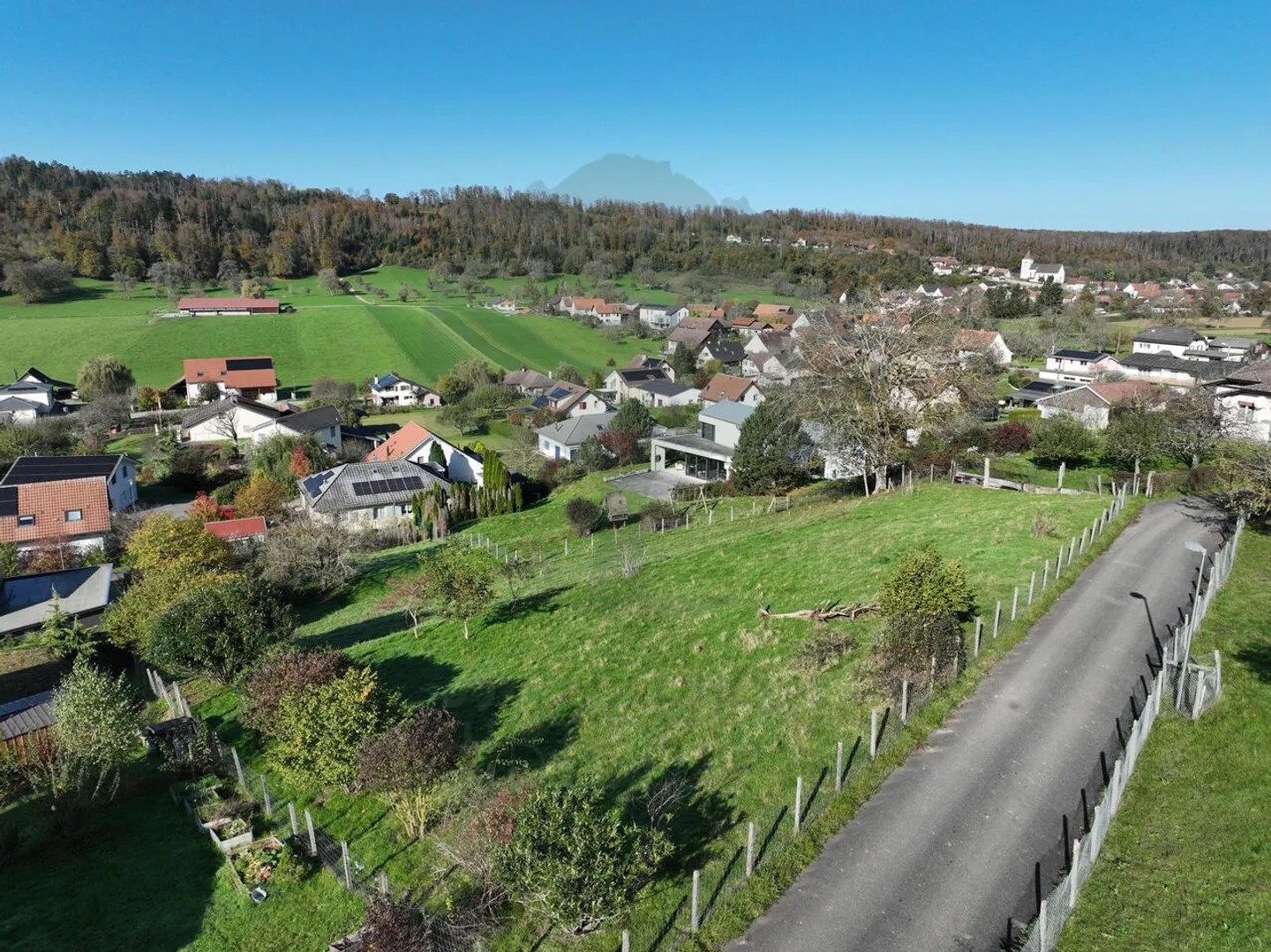 À vendre – 5 magnifiques parcelles à bâtir dès 580 m² à Coeuve  - Photo 2 sur 4