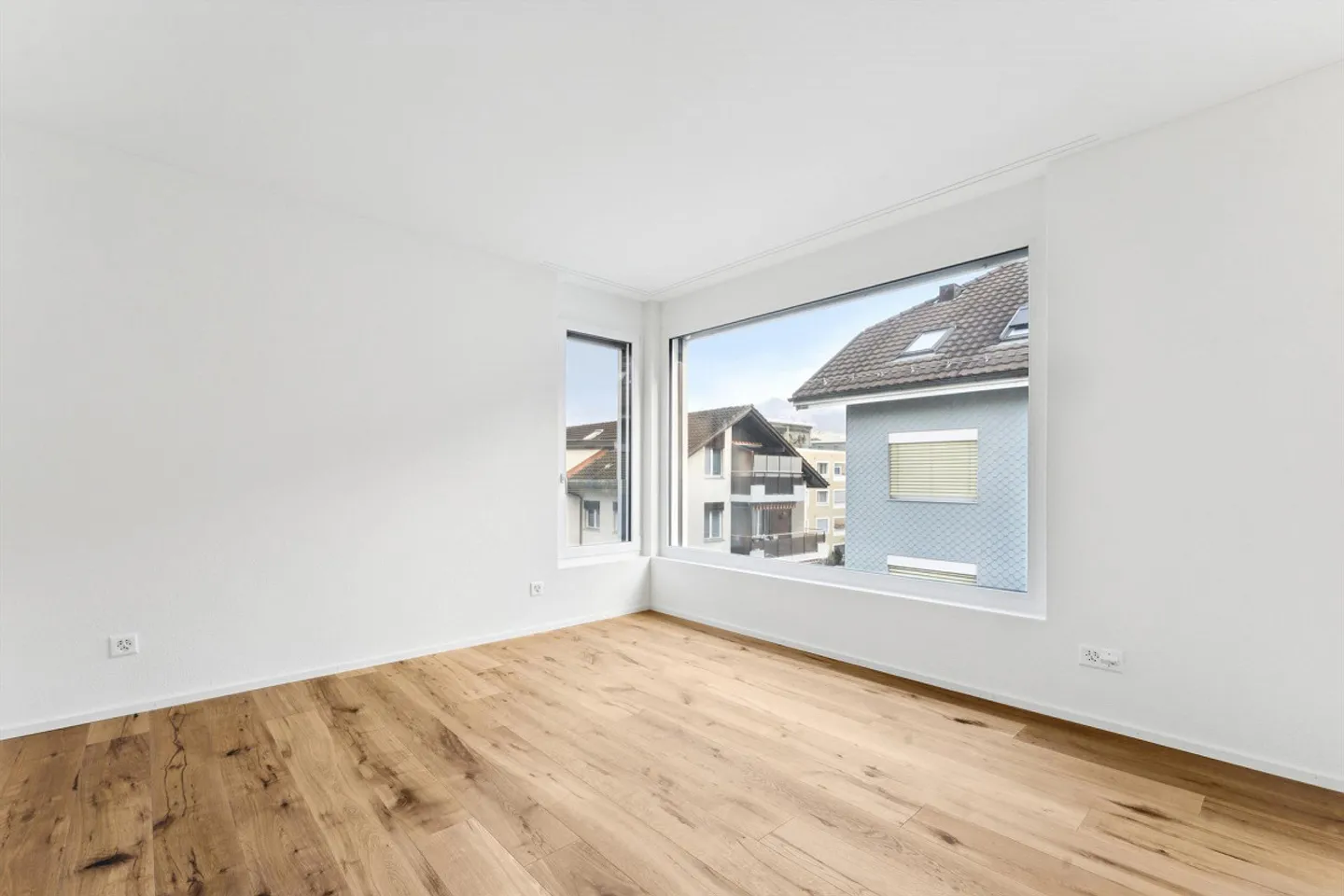 Exklusive 5.5 Zimmer-Attika - Foto 4 von 7