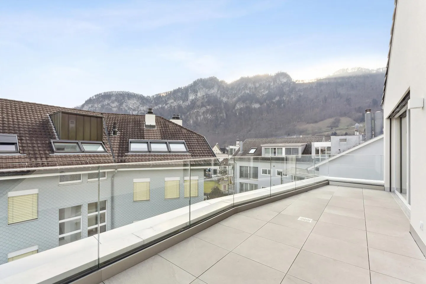 Exklusive 5.5 Zimmer-Attika - Foto 7 von 7