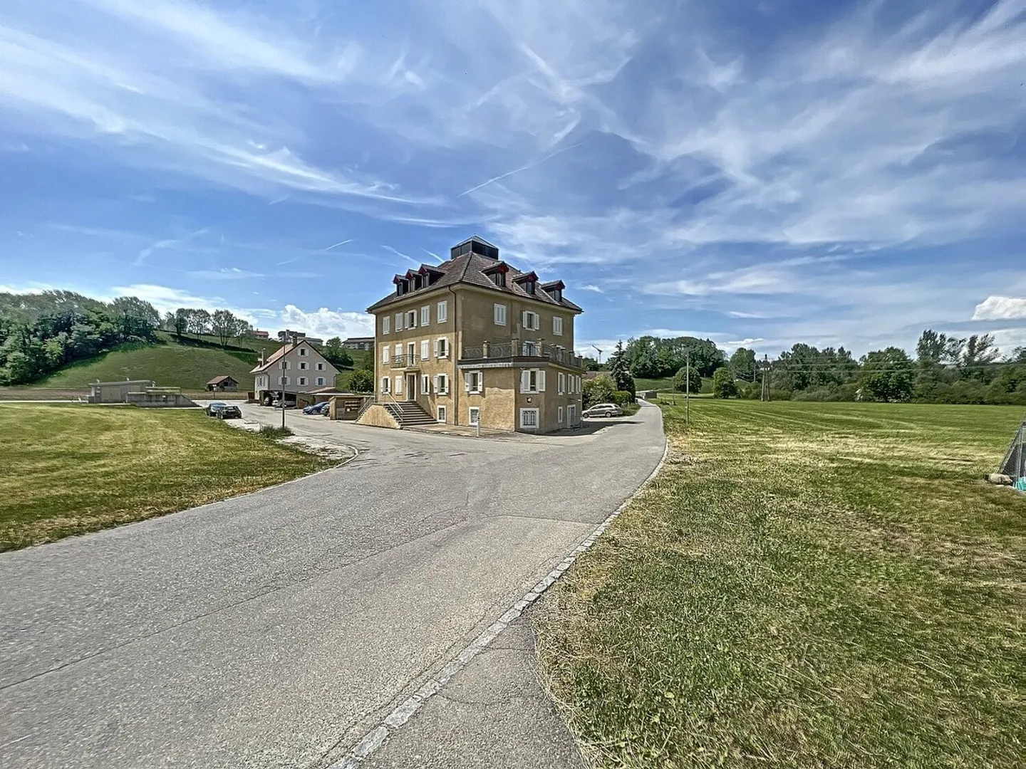 Garage box for rent in Broc - Photo 6 of 6