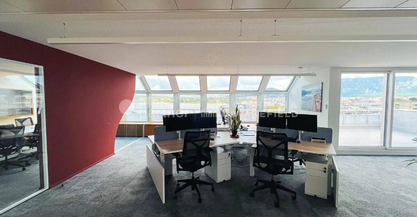 Bright offices of 190 m² with terrace and lake view, Lausanne 82 - Photo 1 of 5