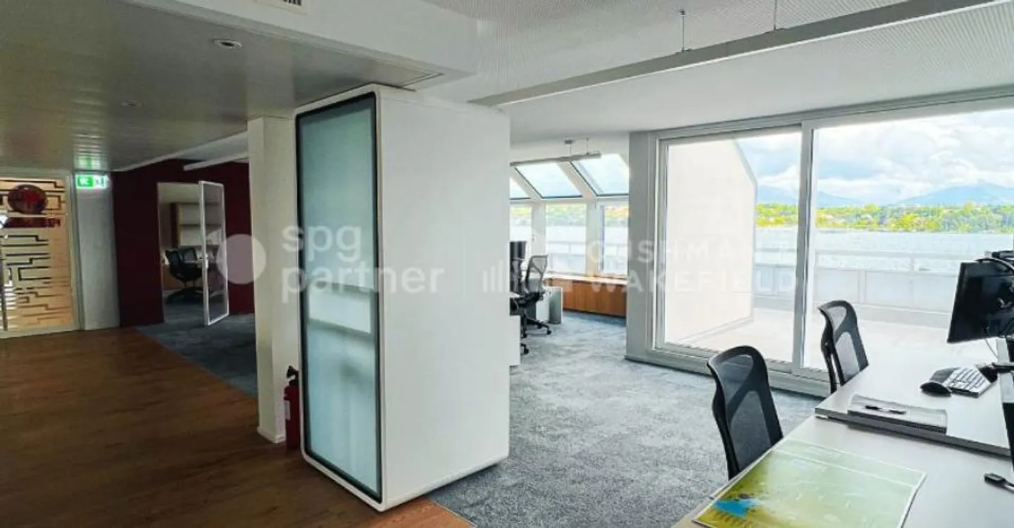 Bright offices of 190 m² with terrace and lake view, Lausanne 82 - Photo 5 of 5