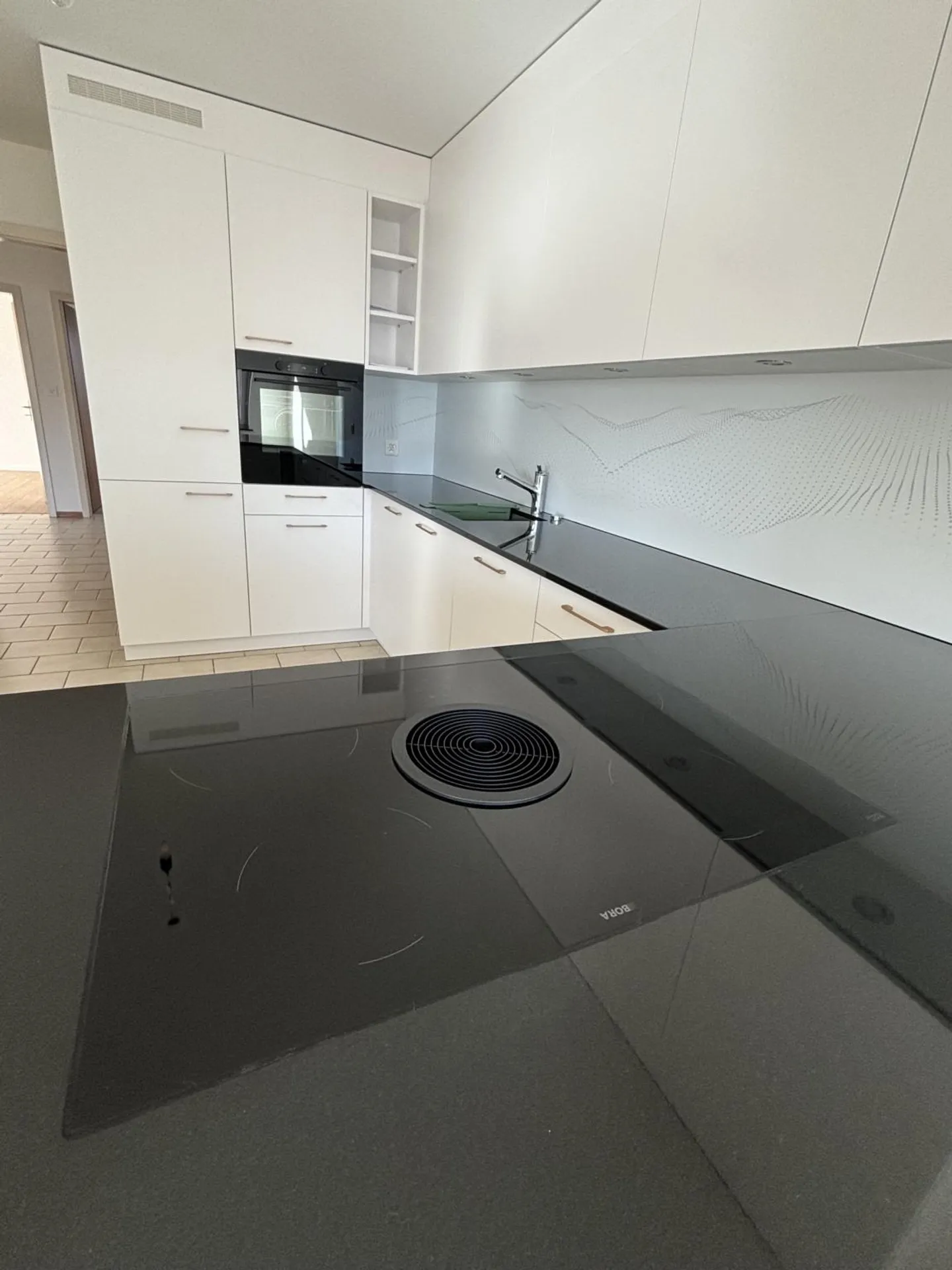 4.5 pièces rénové au calme avec vue dégagée. - Photo 1 sur 4