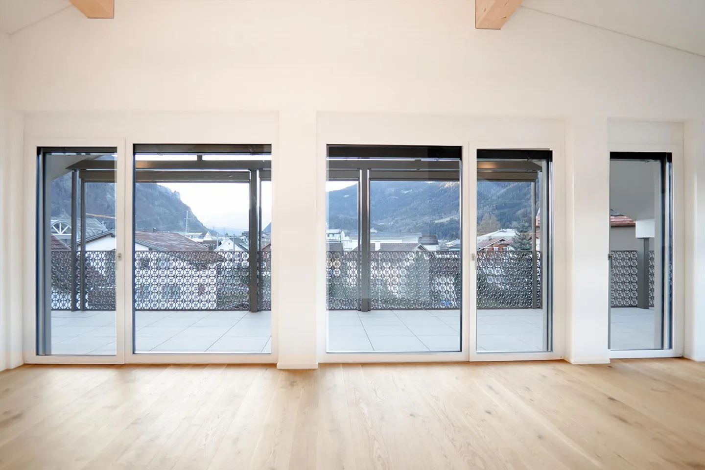 FIRST USE: Exclusive 4.5 Attic Apartment in Ownership Standard - Photo 3 of 23