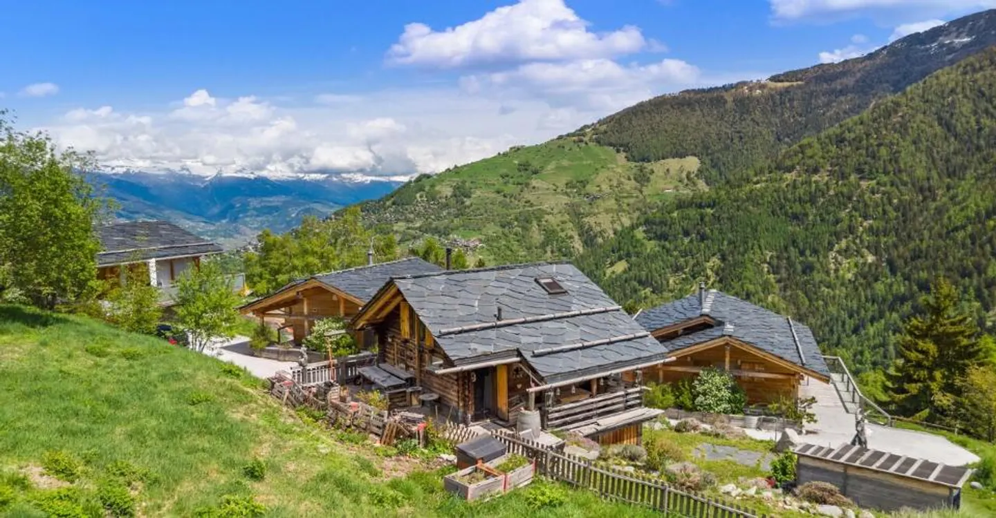 Authentic chalet for rent by the week - a dream in the mountains - Photo 8 of 10