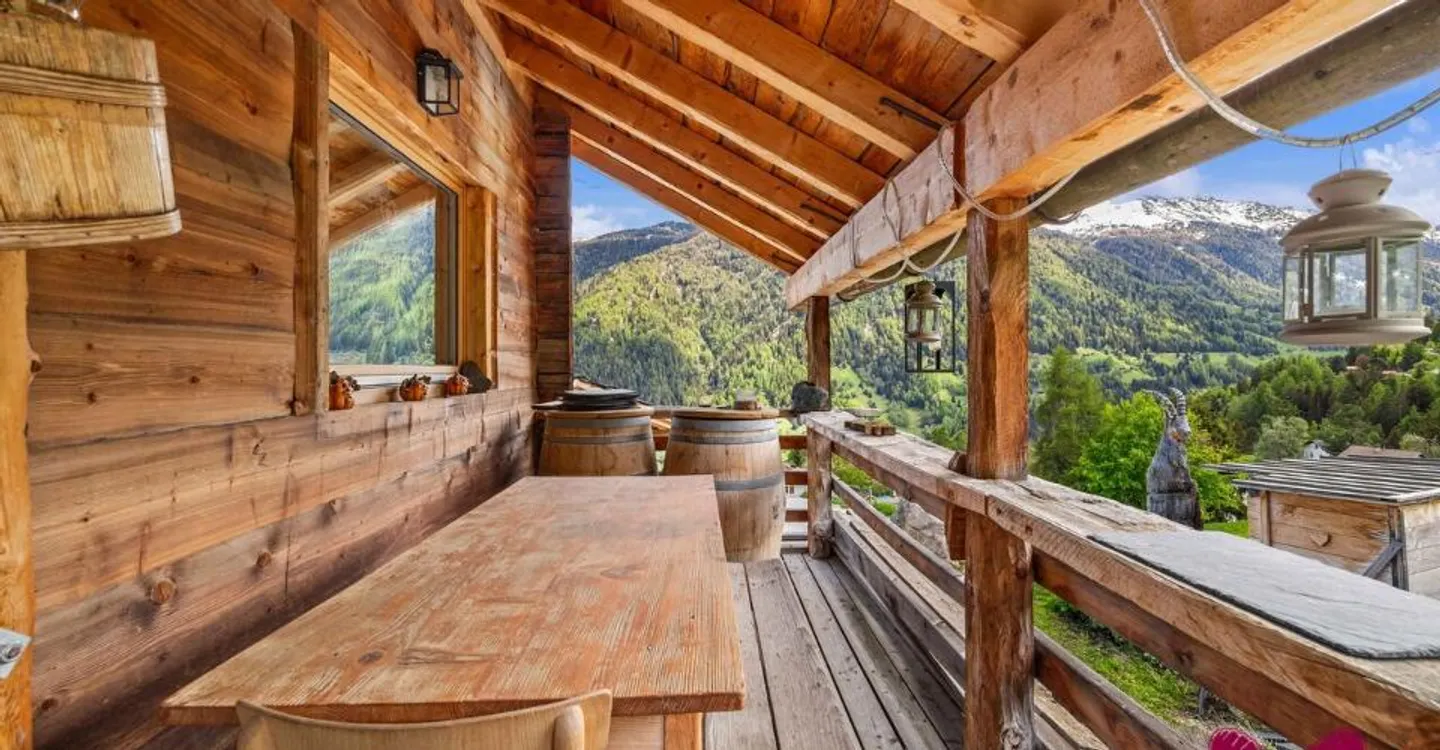 Authentic chalet for rent by the week - a dream in the mountains - Photo 9 of 10
