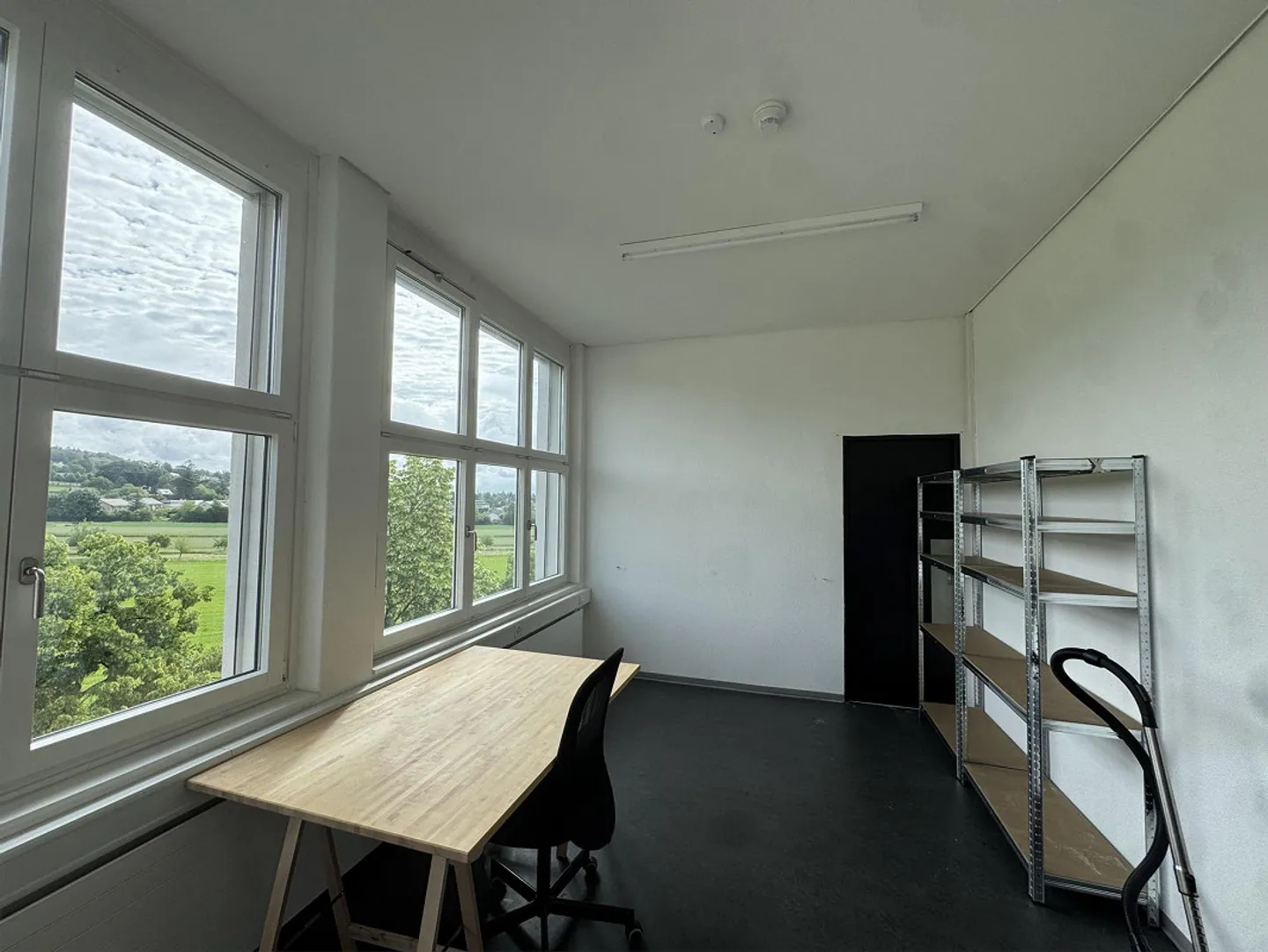 Espace commercial à Solothurn - Photo 2 sur 8