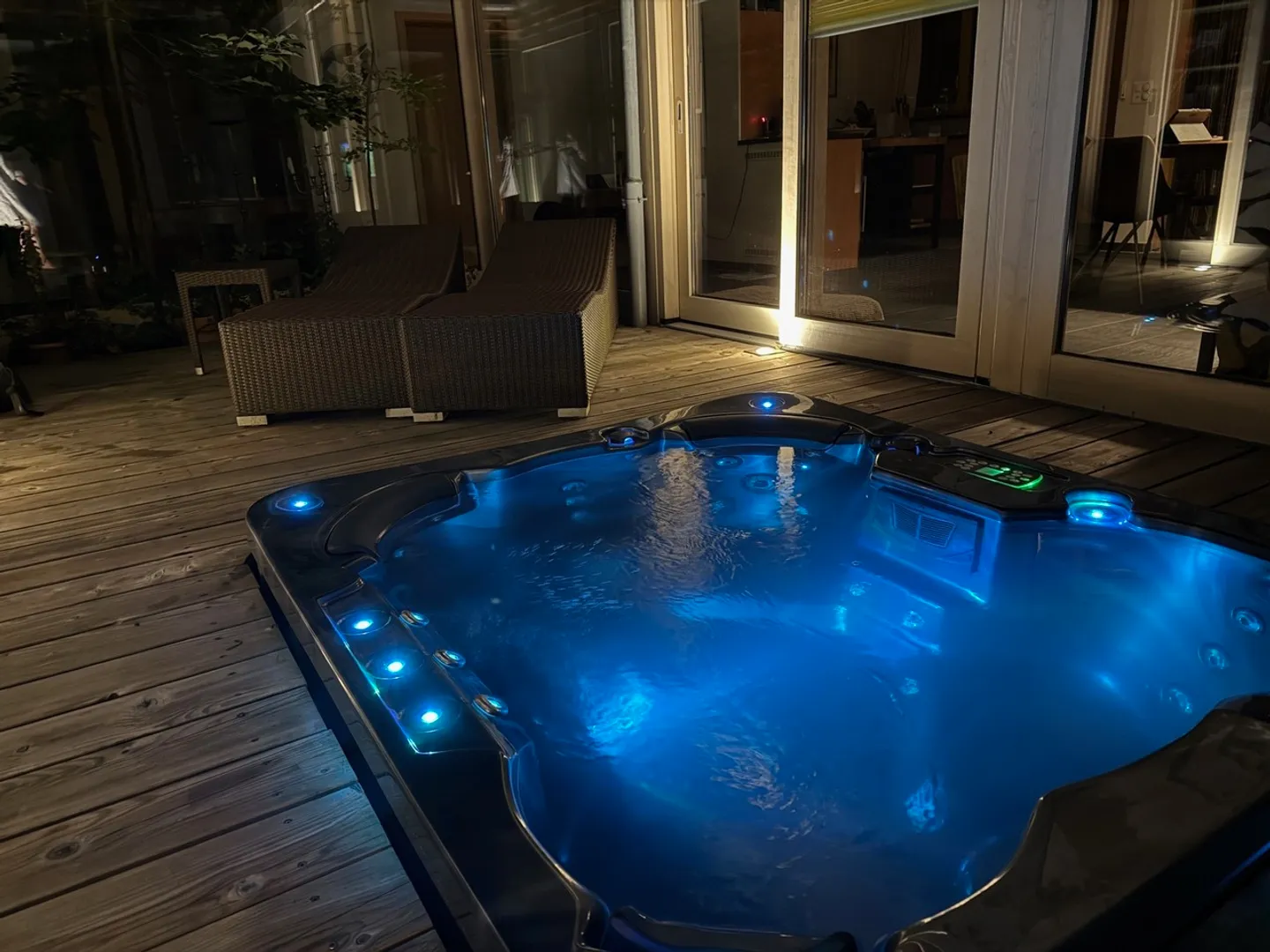 Elegant Single-Family Home - Photo 18 of 32