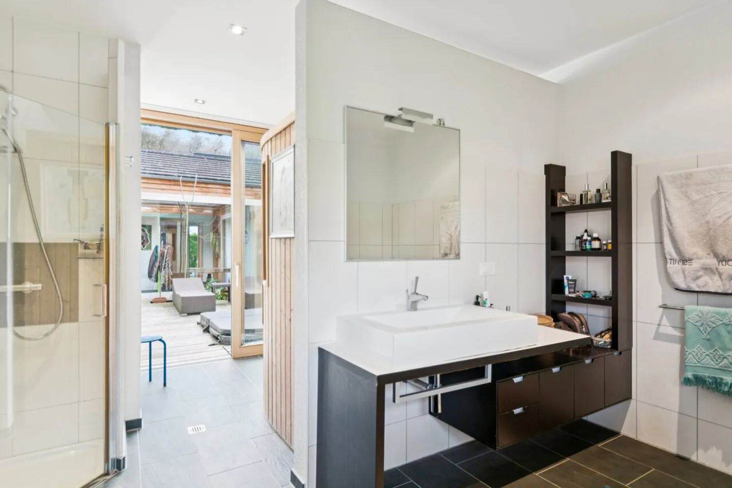 Elegant Single-Family Home - Photo 25 of 32