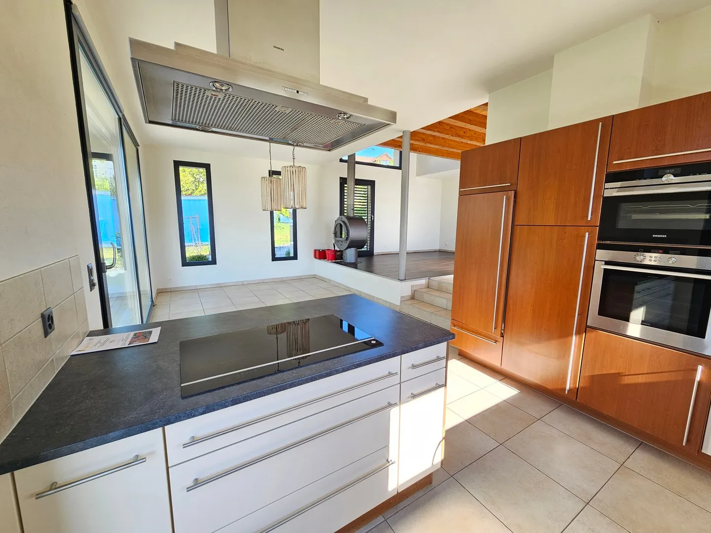 Single-family house - Photo 3 of 10