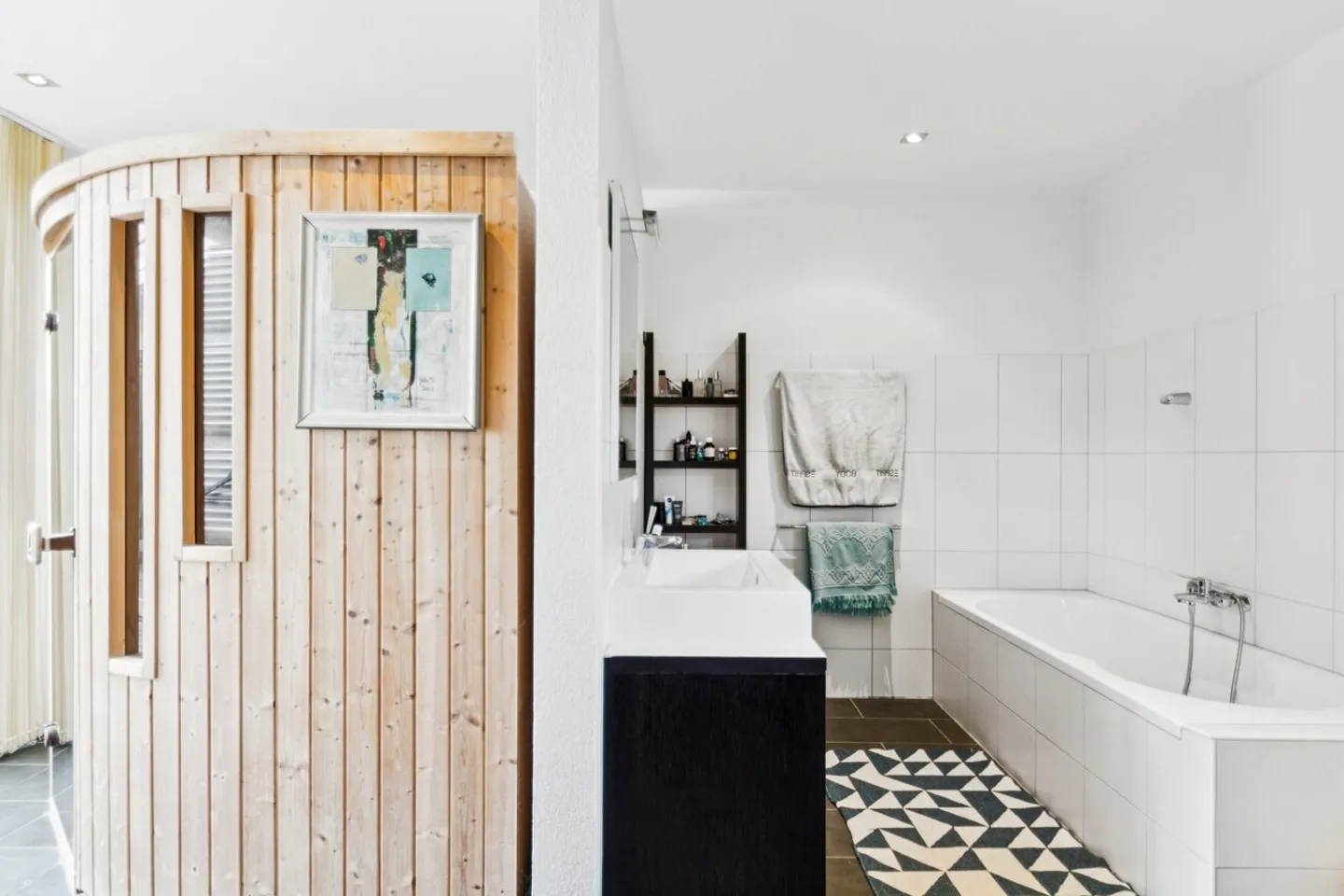 Elegant Single-Family Home - Photo 26 of 32