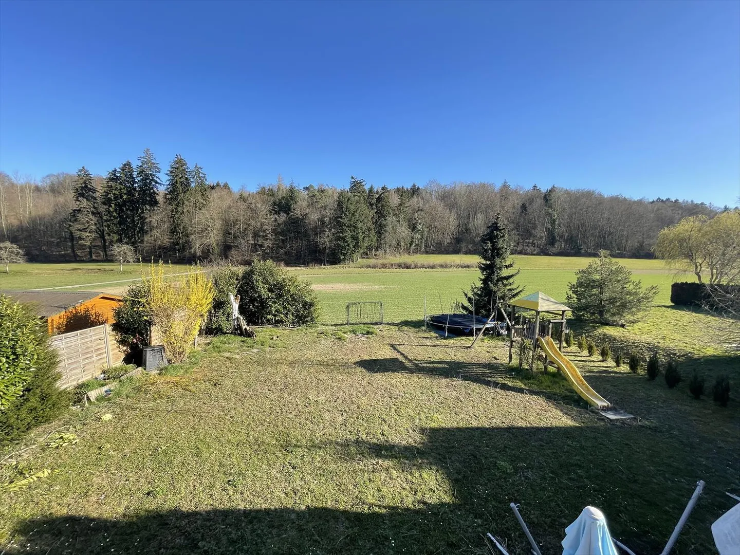 Maison jumelée 8 pièces - Photo 2 sur 3