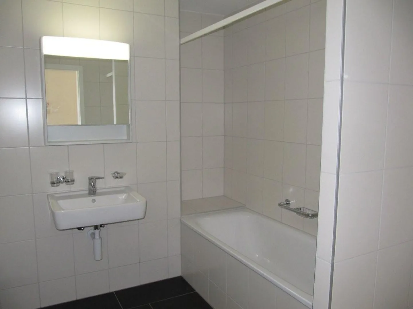 Central et pourtant proche de la nature! - Photo 3 sur 12