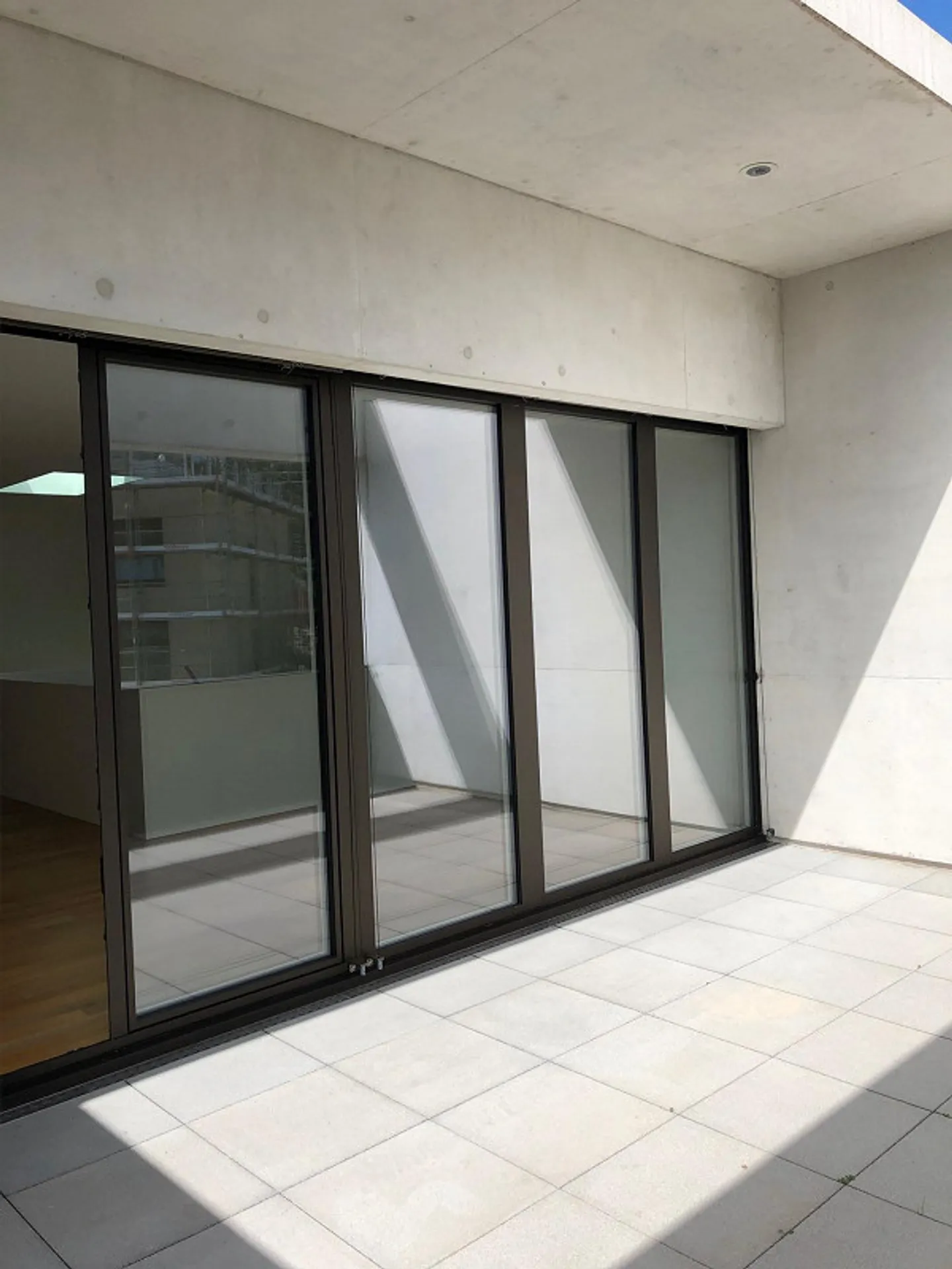 Moderne Maisonette mit Terrassen - Foto 8 von 13