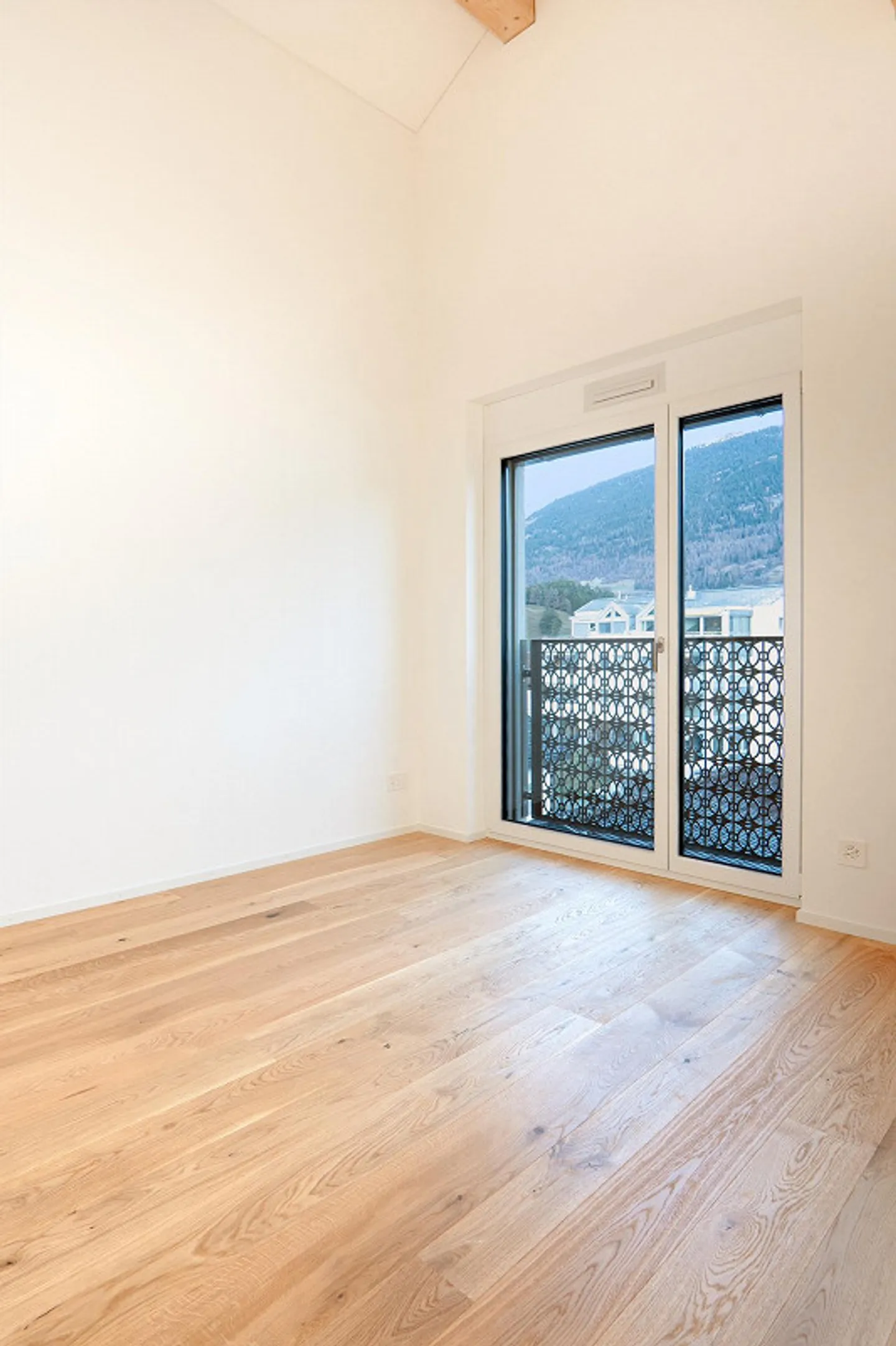 FIRST USE: Exclusive 4.5 Attic Apartment in Ownership Standard - Photo 15 of 23