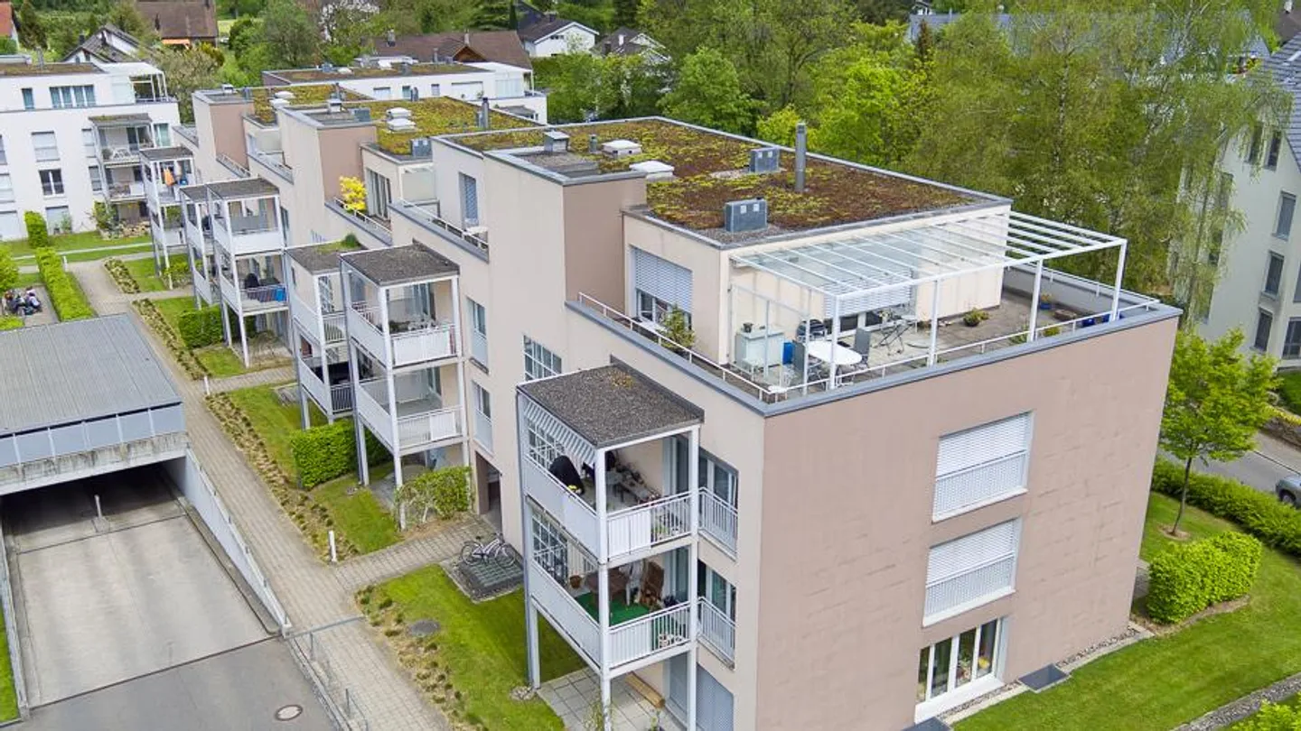 Grosszügige Attika-Wohnung mit Terrassen - Foto 1 von 12