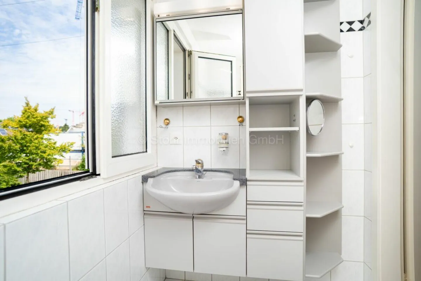 Accogliente casa a schiera di 4,5 stanze a Guggenbühl - Foto 13 di 23