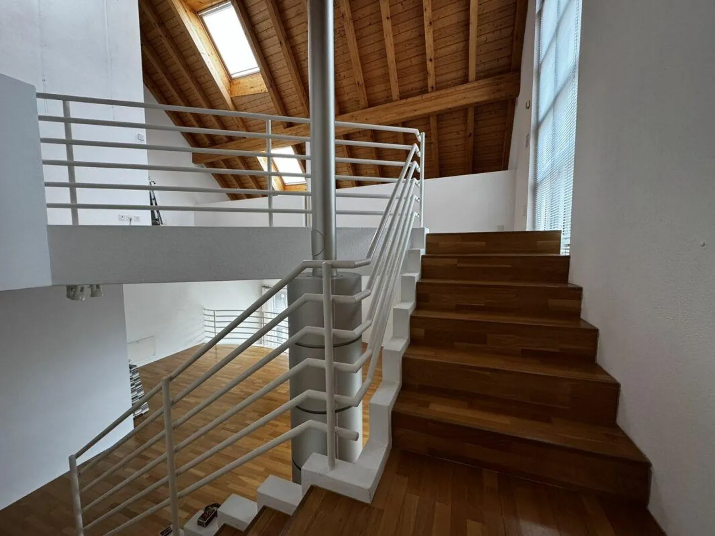 House section "Gallery" with open layout - Photo 5 of 24