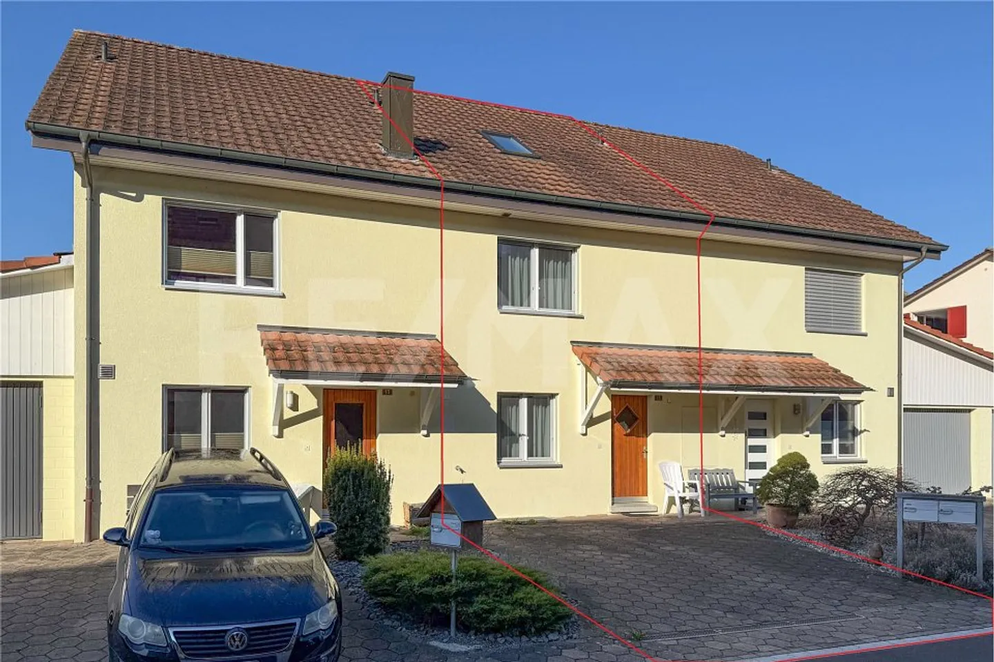 Well-maintained 5.5 room terraced house for sale in Hellikon - Photo 1 of 13