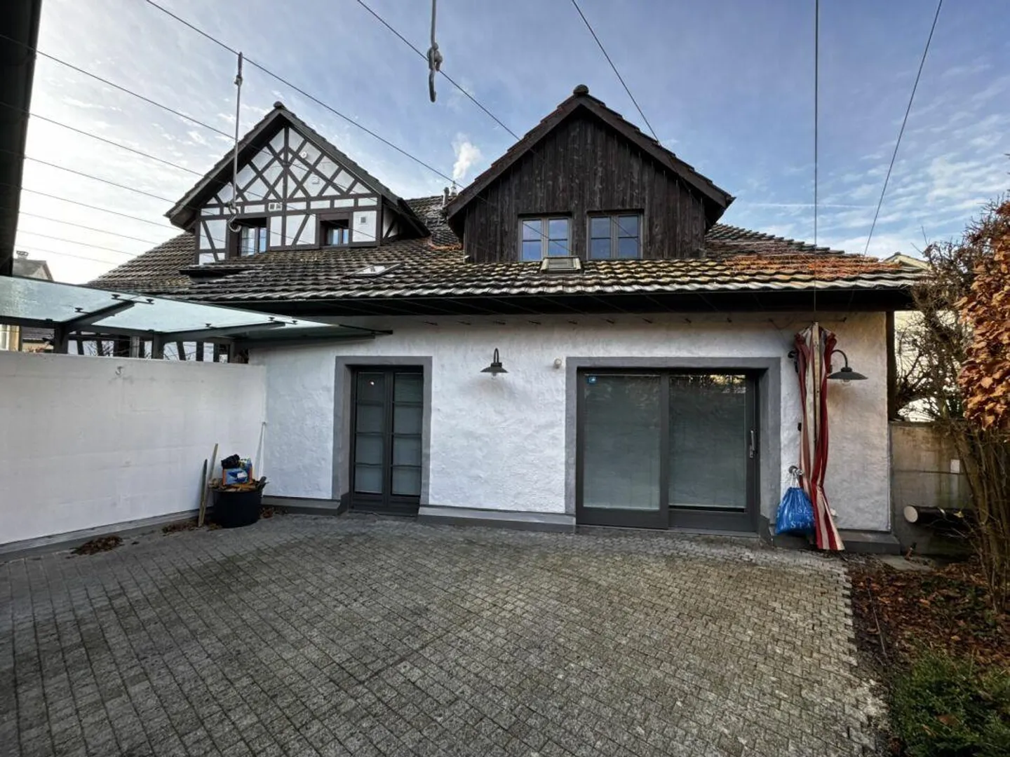 House section "Gallery" with open layout - Photo 15 of 24