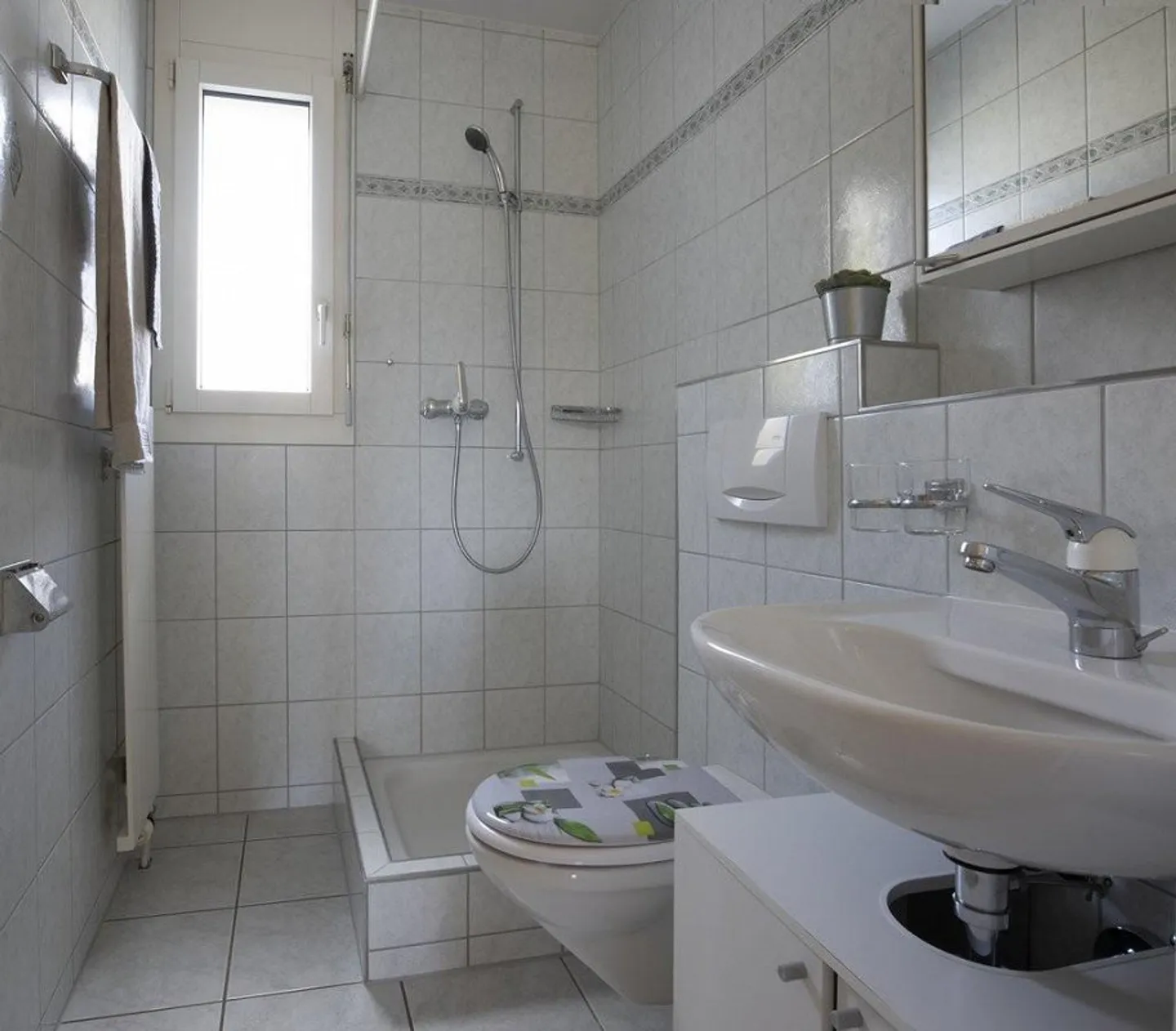 Apartment in the Green with Beautiful View - Photo 8 of 12