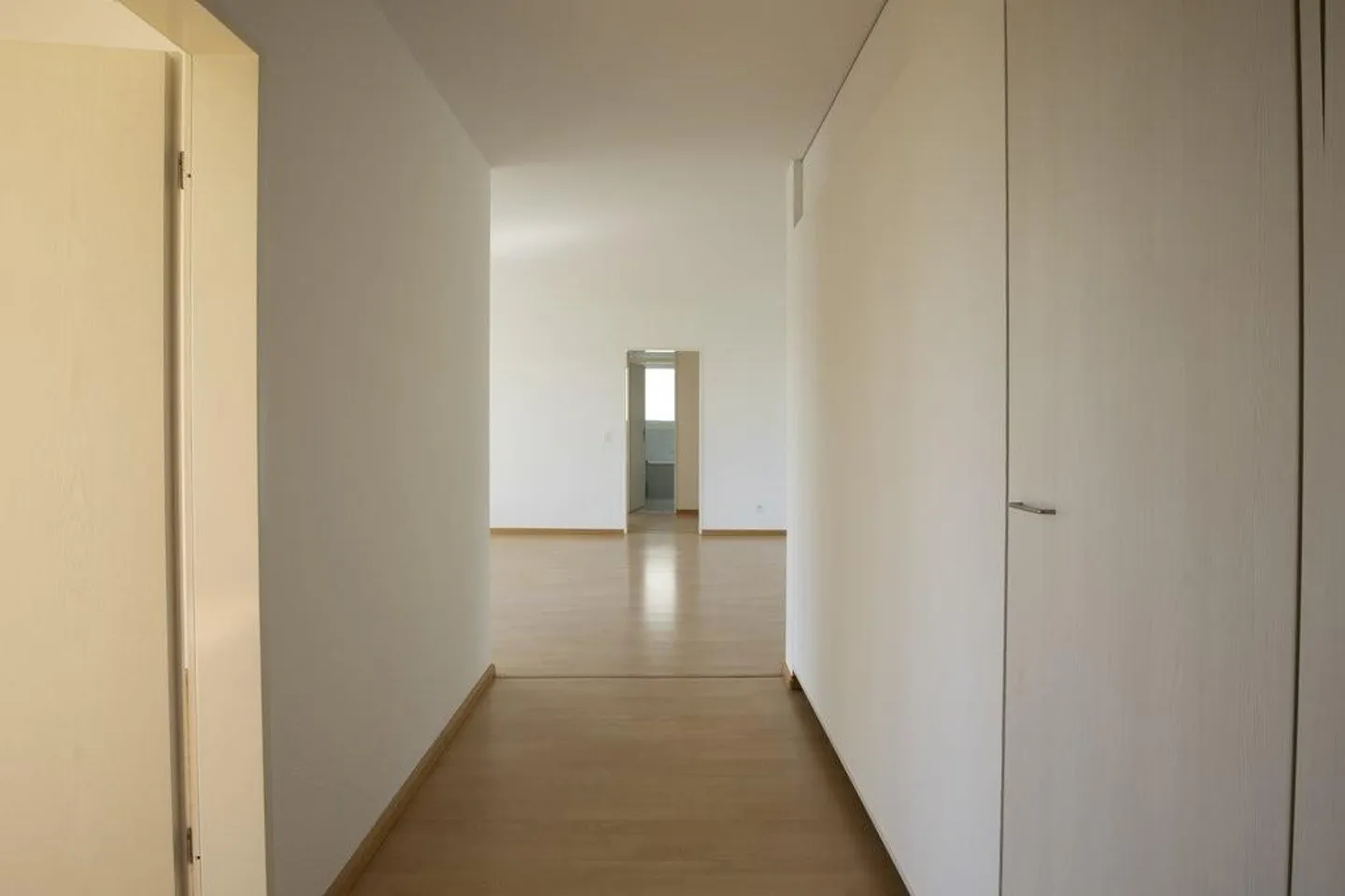 Apartment in the Green with Beautiful View - Photo 3 of 12