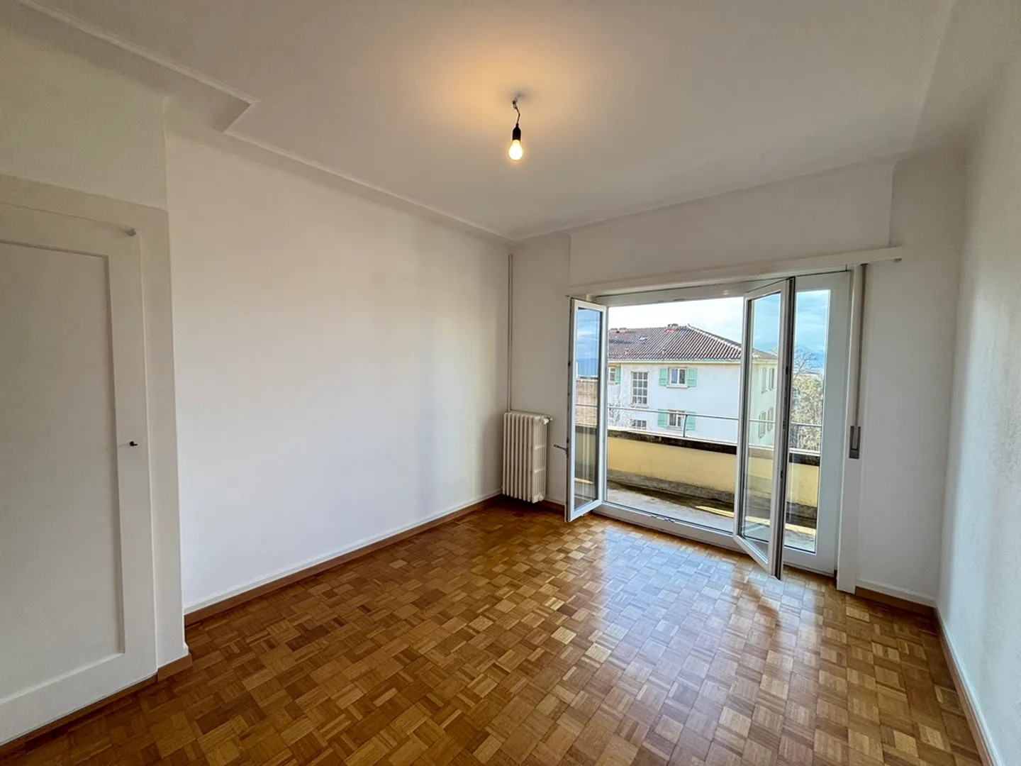 Charmante 2.5-Zimmer-Wohnung - Foto 3 von 9