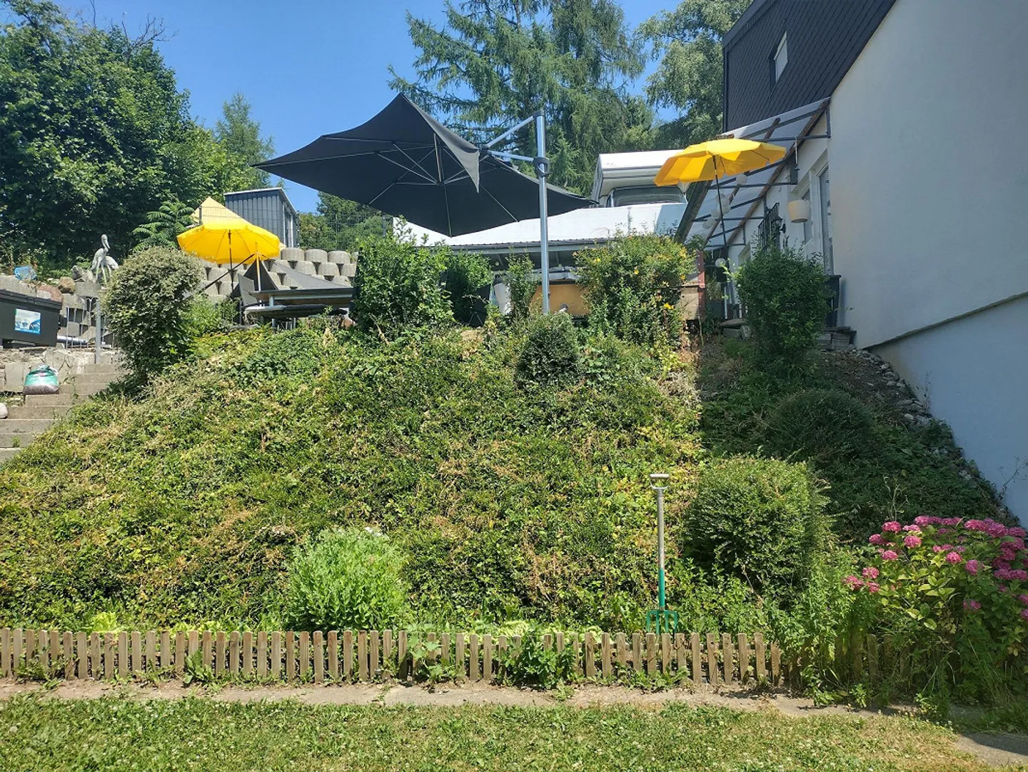Accogliente casa unifamiliare di 6,5 stanze con tre unità abitative e grande... - Foto 4 di 12