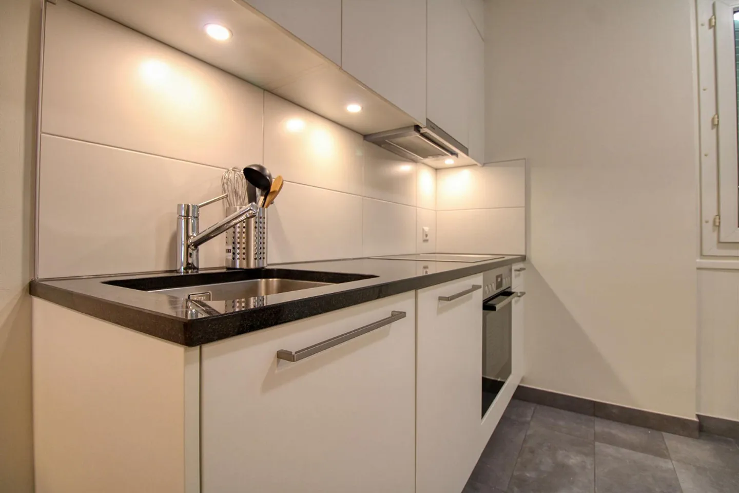 Modern Coliving Apartment in Lausanne - Photo 11 of 14