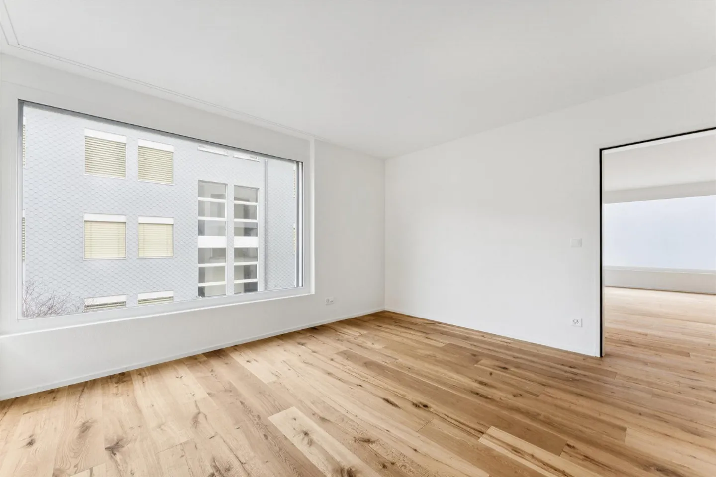 Exclusive 3.5 Room New Apartment - Photo 4 of 5