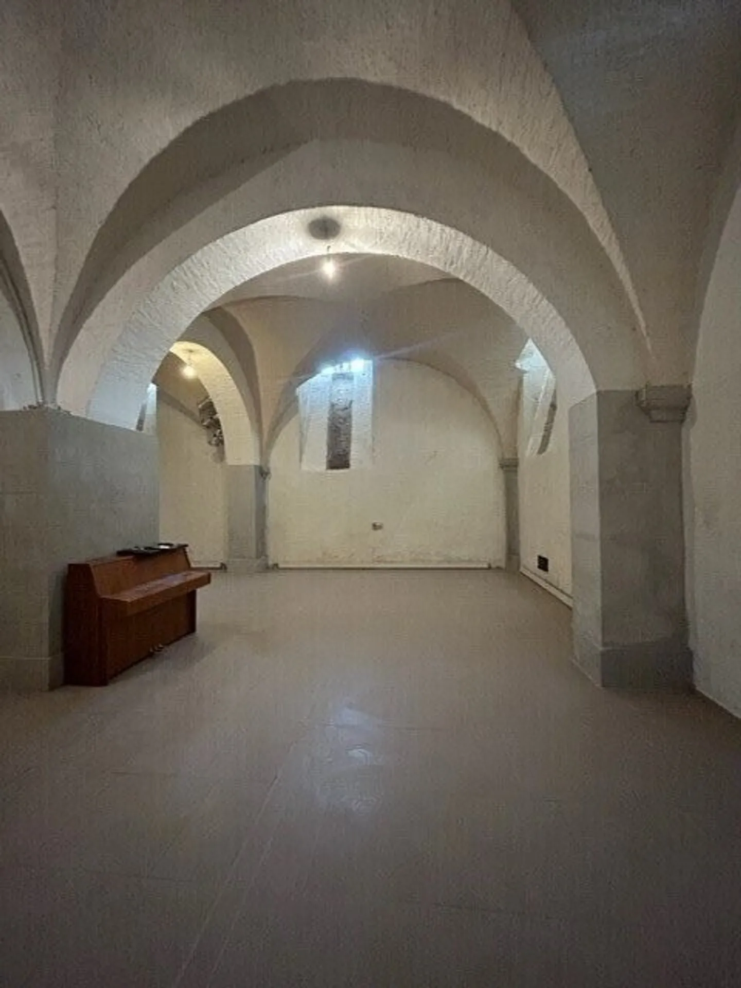 Cantina a volta storica nel cuore di Aarau disponibile per affitto immediato - Foto 2 di 11