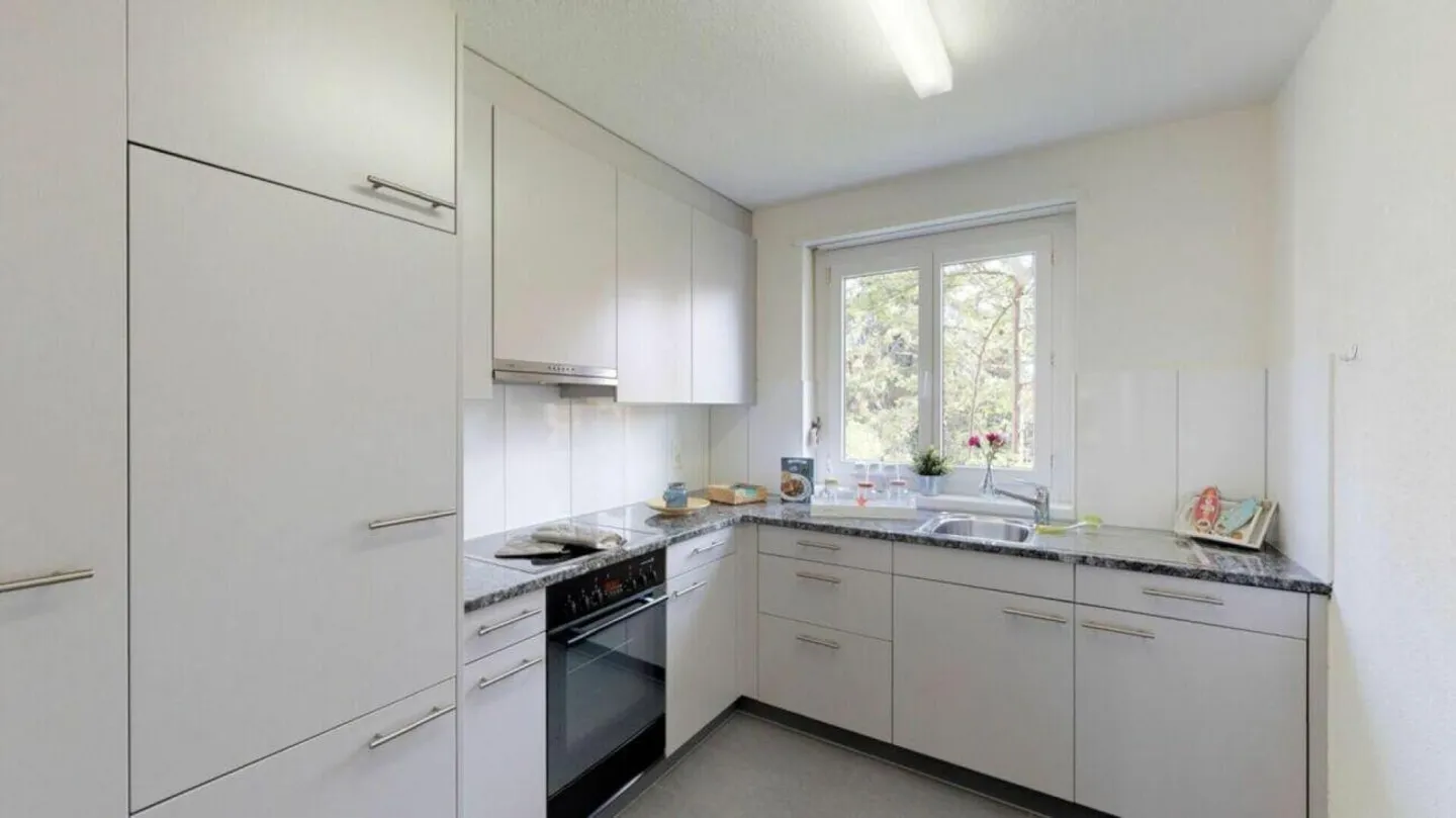 Belle appartement de 3 pièces dans un endroit calme - Photo 1 sur 8