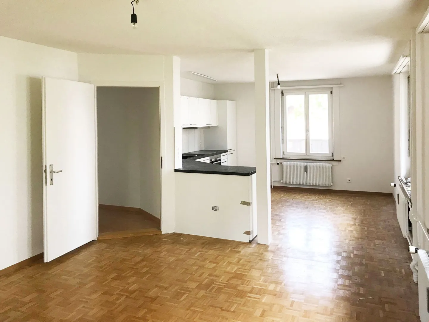 Appartamento ristrutturato in zona tranquilla - Foto 4 di 13