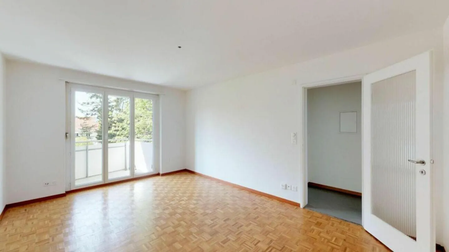 Belle appartement de 3 pièces dans un endroit calme - Photo 3 sur 8