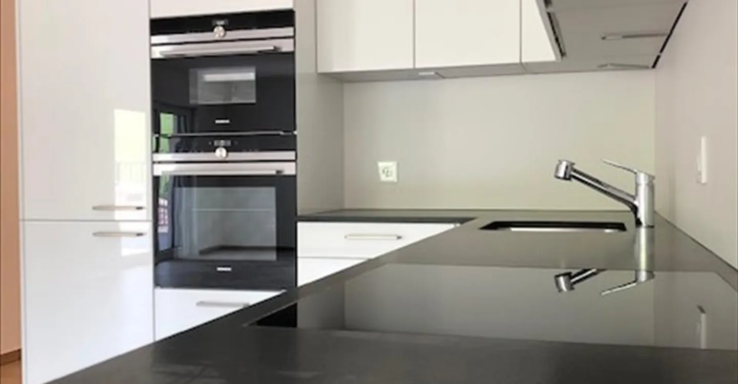SONDERINVESTOR - WUNDERSCHÖNE 4.5 ZIMMER WOHNUNG IM 1. STOCK - Foto 9 von 12
