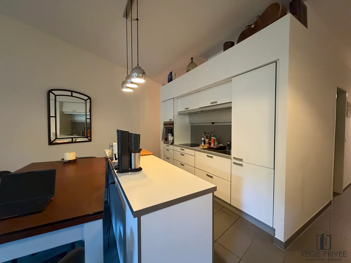 Beautiful loft in downtown Lausanne - Photo 3 of 11