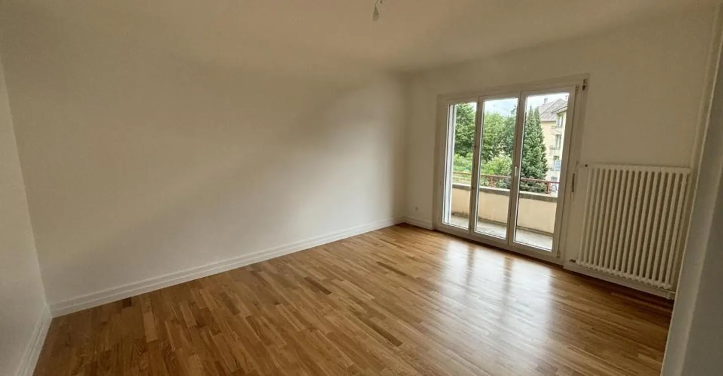 Recently renovated 3-room apartment with balcony - Photo 1 of 6
