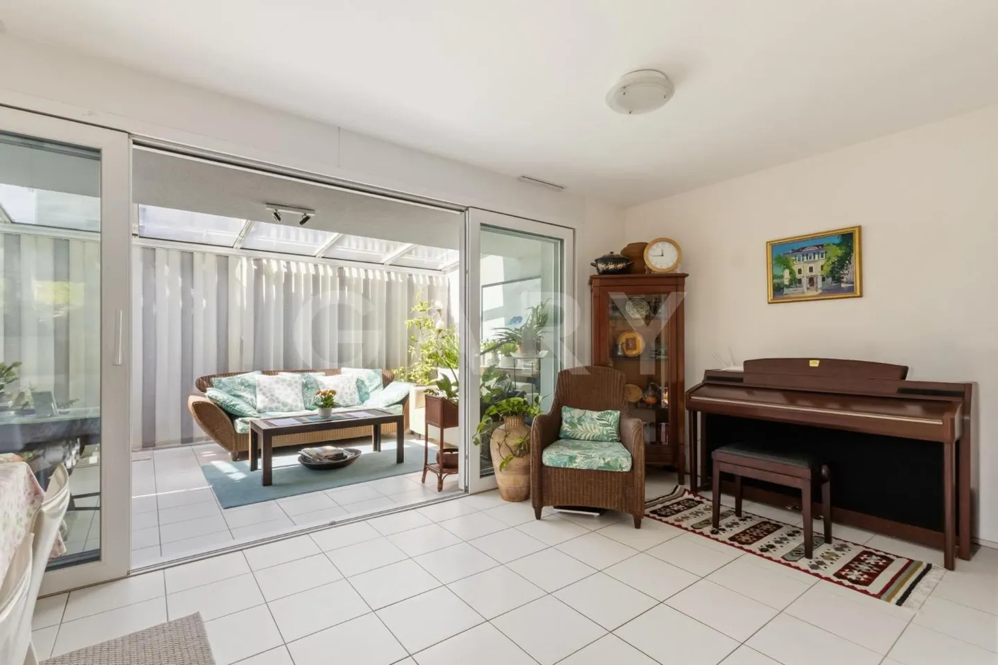 Charming Family Bungalow THPE in the Heart of Meyrin-Village - Photo 5 of 12